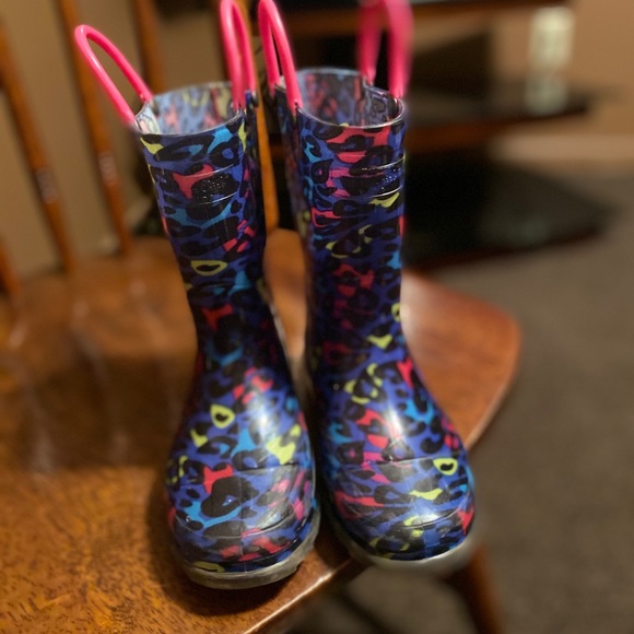 Western Chief light up Rain boots leopard ,toddler girls - Picture 2 of 9